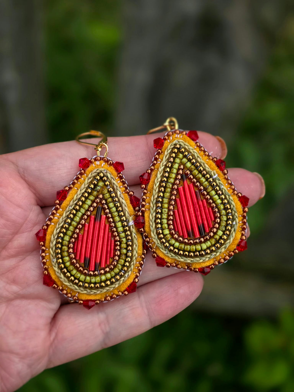 Red Quill Teardrops
