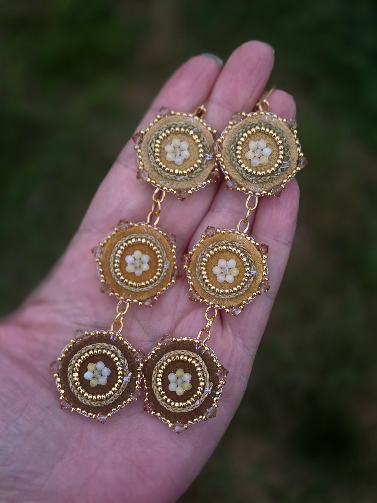3 Tier Natural Opal Florals